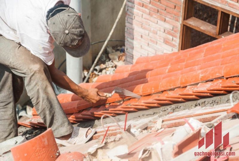 Thi công lợp ngói âm dương đúng kỹ thuật
