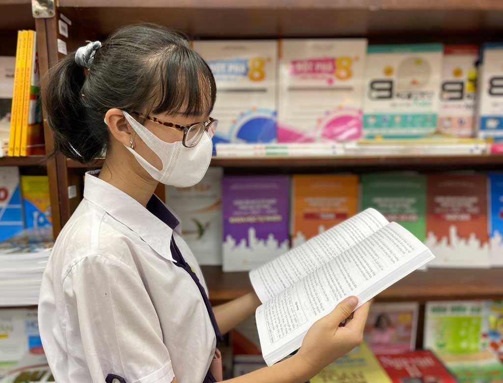 Bộ sách ôn thi đánh giá năng lực ĐHQGHN