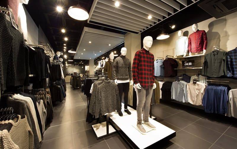 Chi phí thiết kế shop quần áo nam đơn giản nhưng ấn tượng