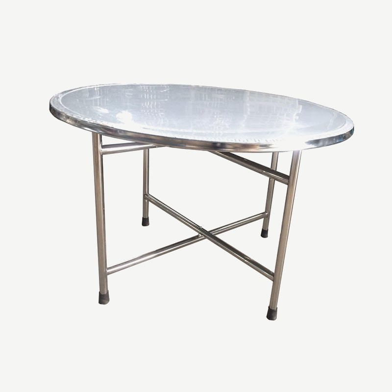 Bàn inox tròn với thiết kế đơn giản nhưng hiện đại, phù hợp với nhiều không gian sử dụng, từ gia đình đến nhà hàng, mang lại sự tiện lợi và sang trọng.