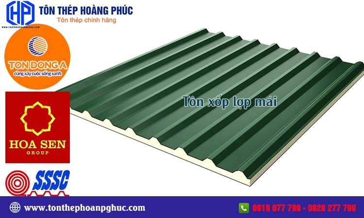 Tôn xốp cách nhiệt với lớp PU hoặc xốp giúp giảm nhiệt độ, cách âm tốt, tiết kiệm năng lượng và tạo không gian sống thoải mái.