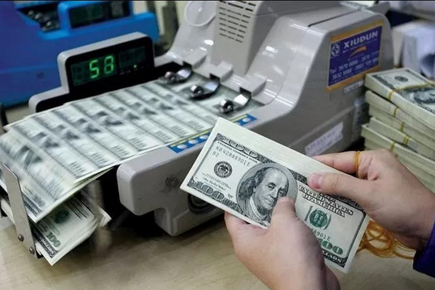 Tỷ giá USD hôm nay (3/5): Thế giới quay đầu giảm, chợ đen tăng nhẹ