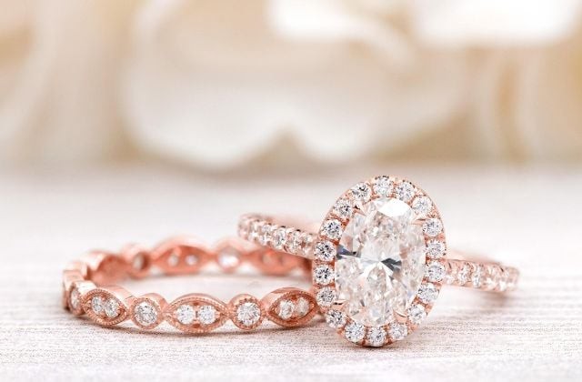Vàng hồng là gì? Ứng dụng và ưu điểm