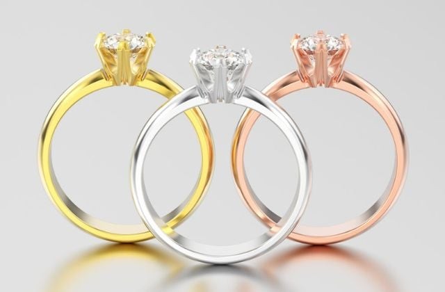 Giá vàng hồng phụ thuộc vào nhiều yếu tố