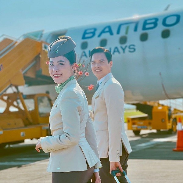 Thời điểm giá vé máy bay Tết tăng cao