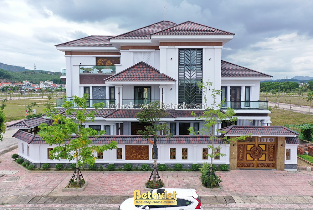 Biệt thự hiện đại với thiết kế đơn giản, tối giản, sử dụng kính và bê tông