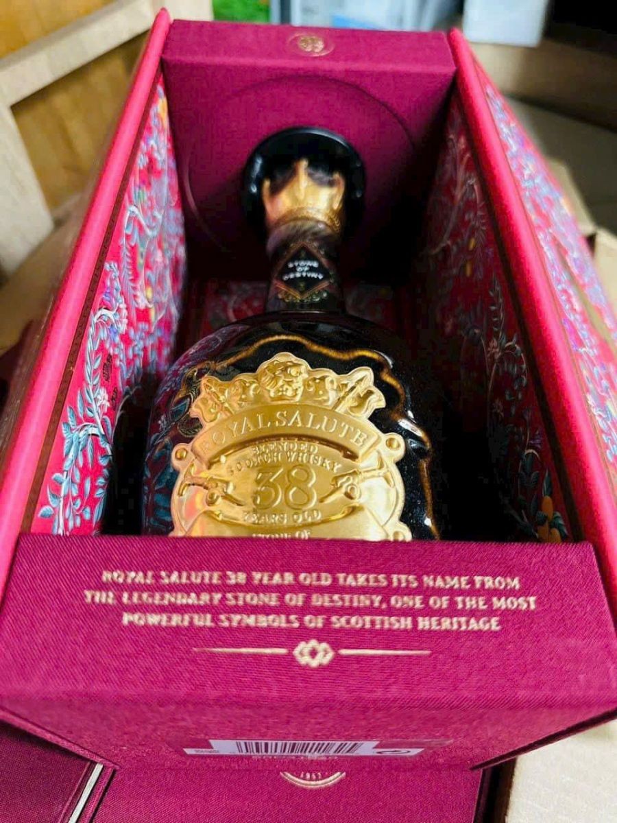 Rượu Chivas 38 năm là một kiệt tác của nghệ thuật pha chế