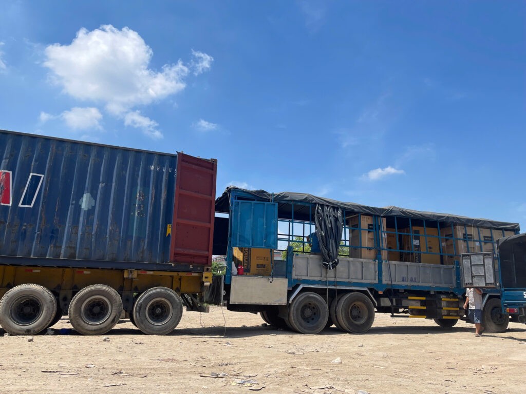 nhân viên bốc xếp chuyên nghiệp